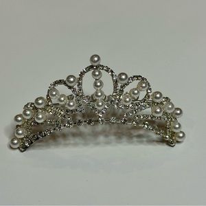 Silver Bridal Bride Wedding Day Hair Comb Tiara Accessory Rhinestones 4.25” x 2”
